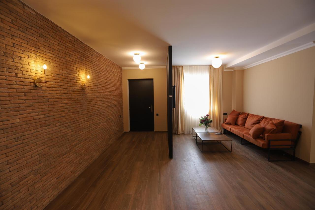 Hotel Inside Kazbegi Ngoại thất bức ảnh